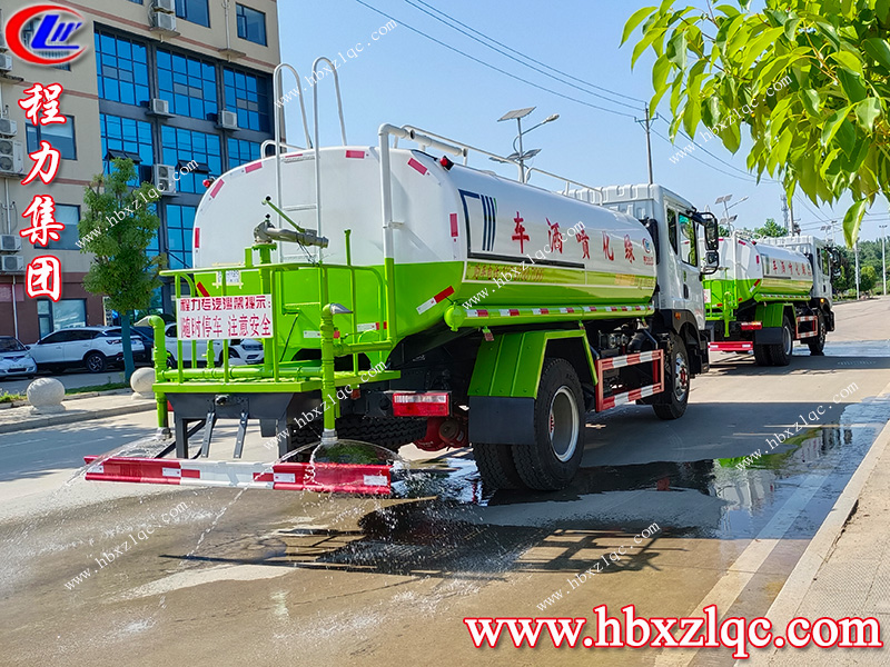 程力集團(tuán)東風(fēng)D9灑水車發(fā)車前往內(nèi)蒙古通遼市，為內(nèi)蒙抗旱救災(zāi)盡一份力！